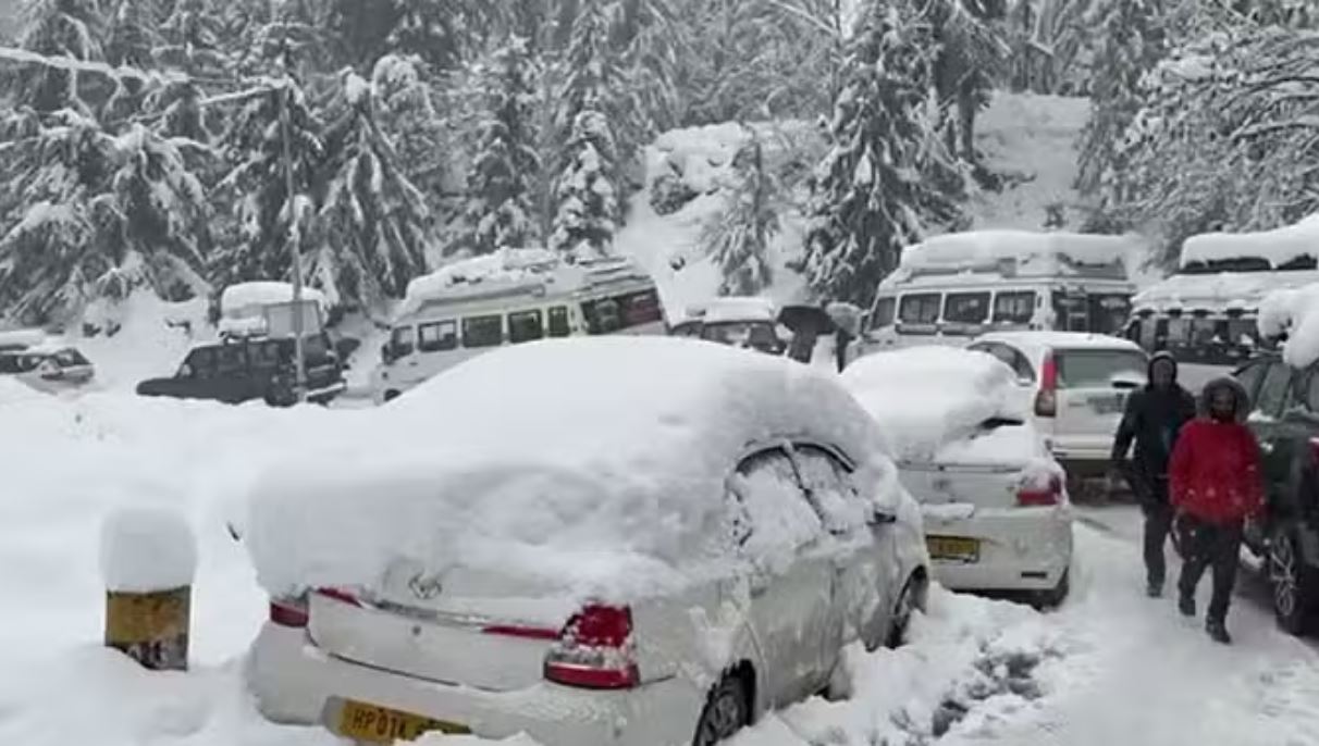 हिमाचल के आठ जिलों में दो दिन भारी बारिश-बर्फबारी का येलो-ऑरेंज अलर्ट