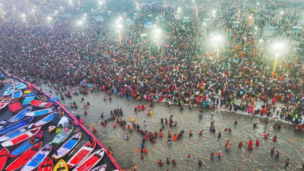 श्रद्धालुओं का सैलाब… महाकुंभ में 1.60 करोड़ लोगों ने संगम तट पर किया स्नान