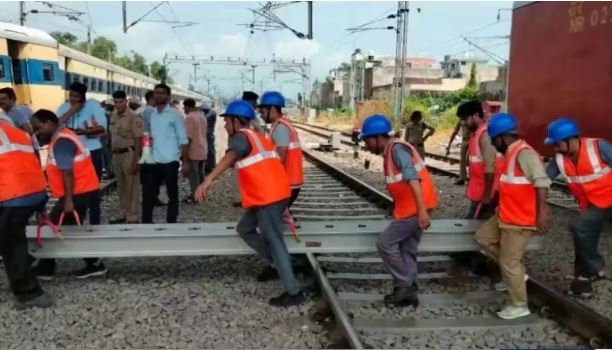 तमिलनाडु में बेपटरी हुई पैसेंजर ट्रेन, बची सैकड़ों यात्रियों की जान