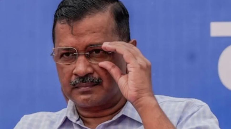 केजरीवाल की डॉक्यूमेंट्री पर सियासत, आप का दावा- बीजेपी ने रुकवाई स्क्रीनिंग