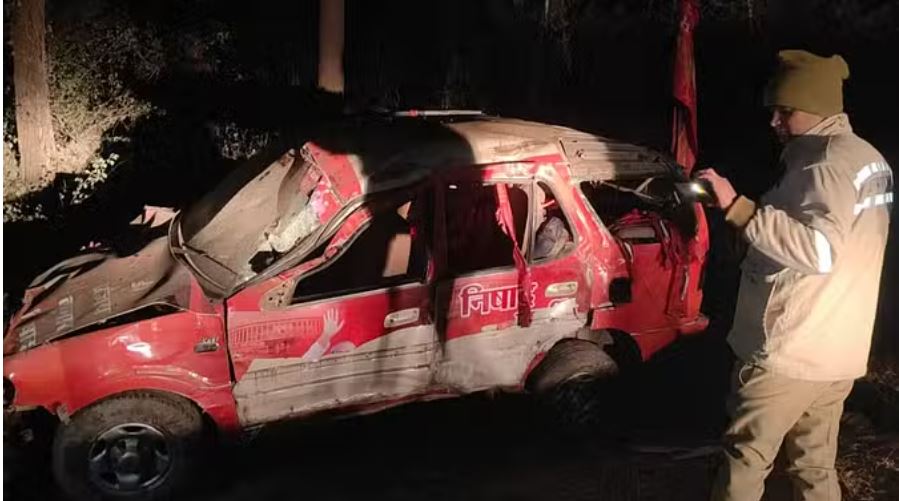संजय निषाद के काफिले में बड़ा हादसा: चालक समेत छह घायल
