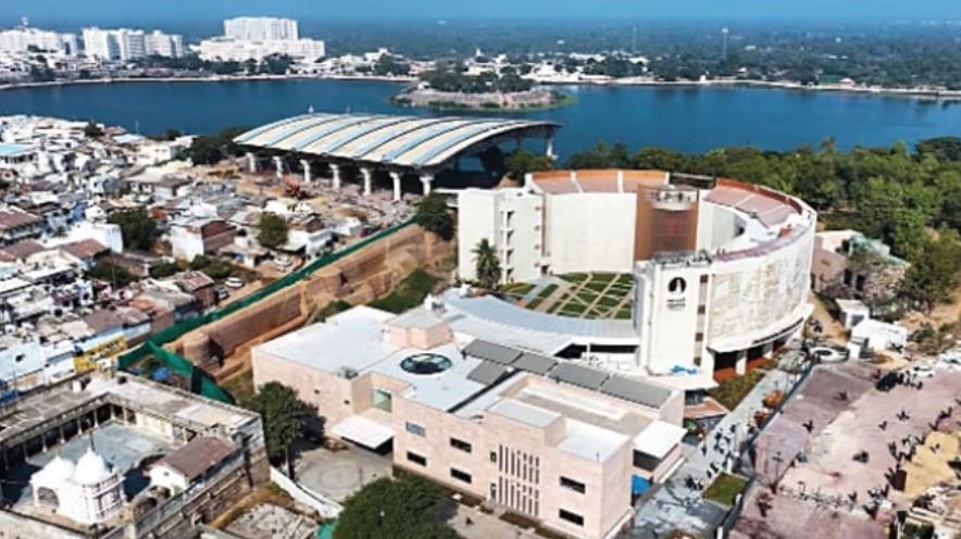 गृह मंत्री आज गुजरात के वडनगर को देंगे 300 करोड़ की सौगात