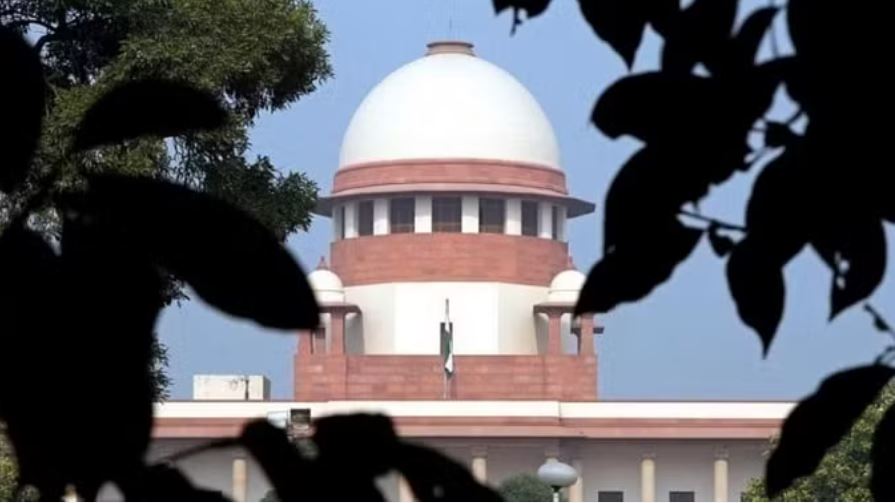 अब व्हाट्एसएप या ई-मेल से आरोपी को नोटिस नहीं भेज सकेगी पुलिस: सुप्रीम कोर्ट