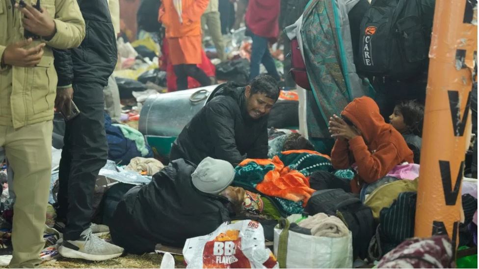 ‘सांस फूल रही है, भीड़ में दब गई थी मैं…’, महाकुंभ में भगदड़ के समय क्या-क्या हुआ
