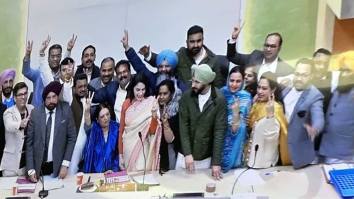चंडीगढ़ मेयर चुनाव में बीजेपी की जीत, तीन पार्षदों ने की क्रॉस वोटिंग