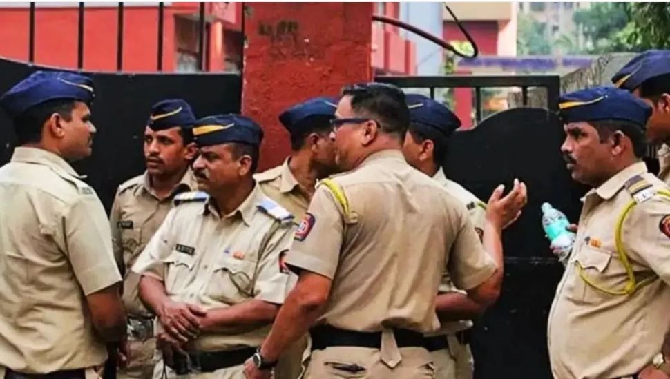 बुजुर्ग महिला से हैवानियत: पेशाब पिलाया, चप्पल की माला पहनाकर निकाला जुलूस