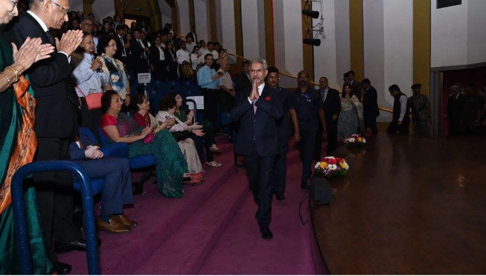 आतंकवाद पाकिस्तान को कैंसर की तरह…जयशंकर बोले- भारत संकट के समय पड़ोसियों का बीमा है