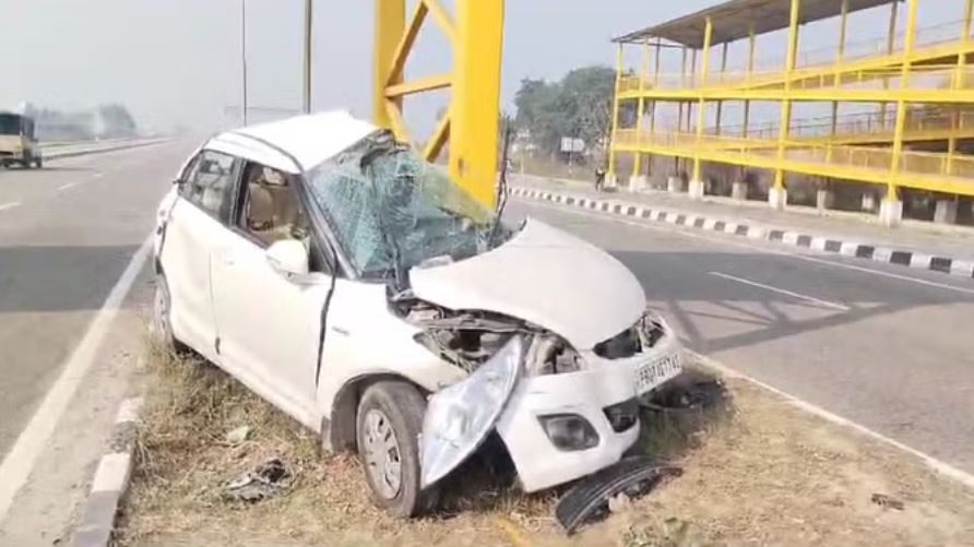 फगवाड़ा में तेज रफ्तार कार ओवर ब्रिज के पिलर से टकराई, पति की चली गई जान, पत्नी घायल