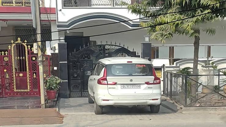 मेरठ में इंडियन ऑयल के अधिकारी के घर सीबीआई का छापा