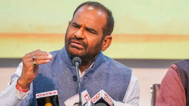 'प्रियंका के गालों की तरह बनवा देंगे सड़कें', रमेश बिधूड़ी के बयान पर कांग्रेस हमलावर