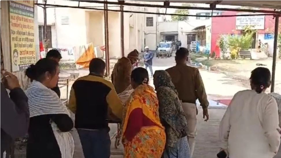 जबलपुर में टीचर की दरिंदगी, घर में घुसकर छात्रा से रेप