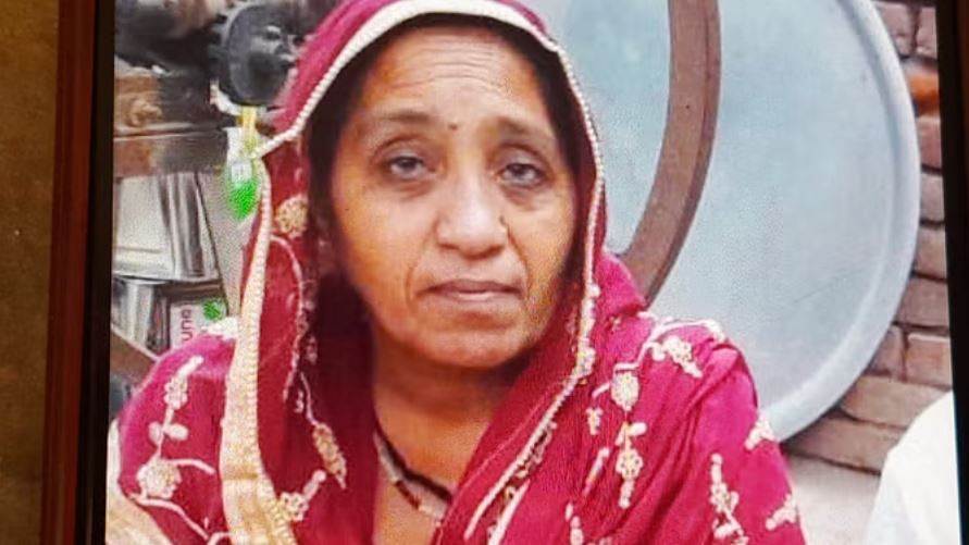 मथुरा: ड्यूटी से नहीं लाैटी महिला रेलकर्मी, अब ट्रेन के शाैचालय में इस हाल में मिली लाश