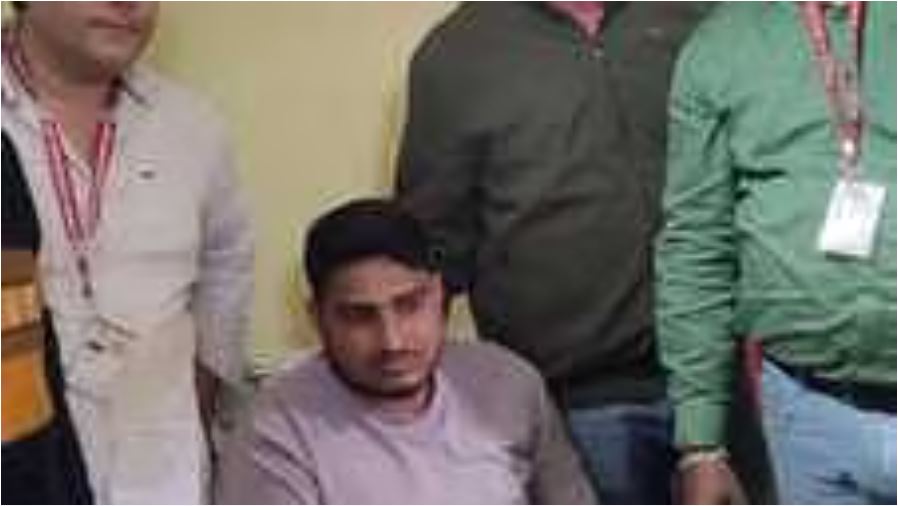 20 हजार की रिश्वत लेते हुए सरपंच गिरफ्तार, लाल मिट्टी की खुदाई के लिए मांग रहा था 40 हजार