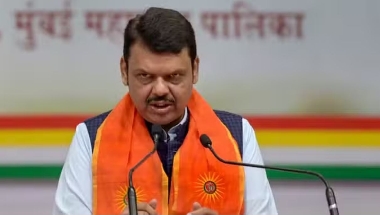 'दोषियों को नहीं बख्शा जाएगा', सरपंच हत्याकांड पर फडणवीस की दो टूक