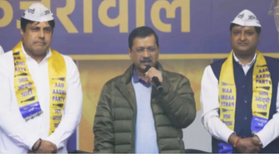 कांग्रेस को झटका, इस बड़े नेता ने थामा आप का दामन, केजरीवाल ने जताई खुशी