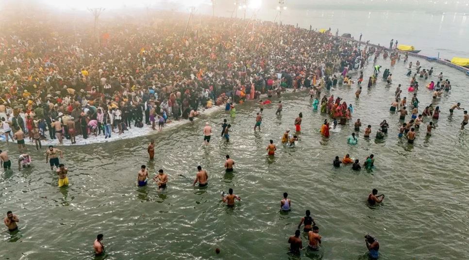 5 हजार वाला टिकट 33 हजार में… महाकुंभ जाना हुआ महंगा