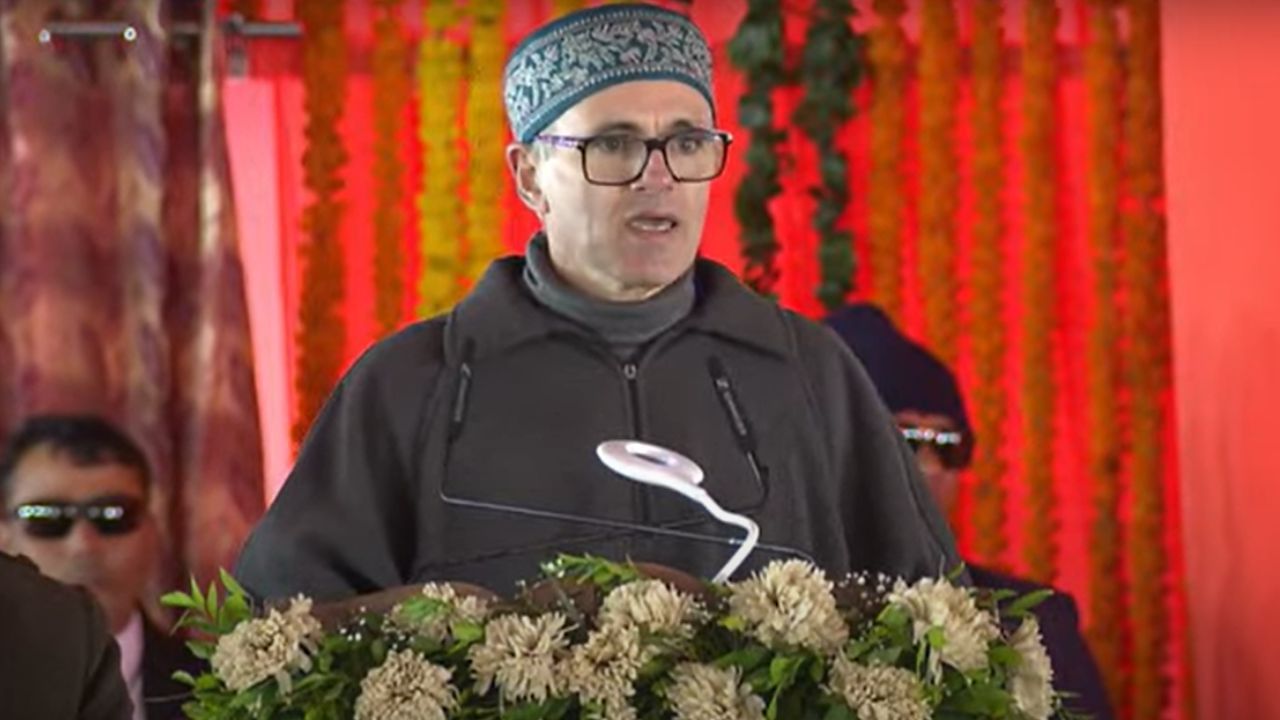 उमर अब्दुल्ला ने की पीएम मोदी की तारीफ, बोले- चुनाव कराने का वादा 4 महीने में पूरा किया