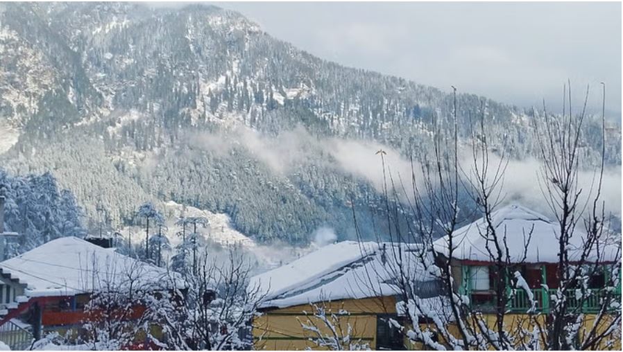 कई राज्यों में कोहरे का कहर, मैदानी क्षेत्रों में तीन दिन बारिश के आसार