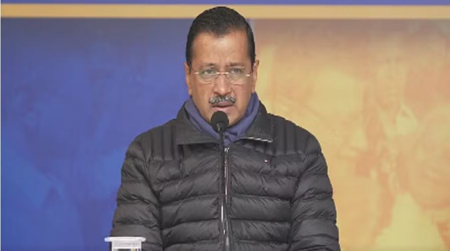 'आप की सरकार बनने पर छात्रों को बस यात्रा फ्री', केजरीवाल का एक और बड़ा एलान