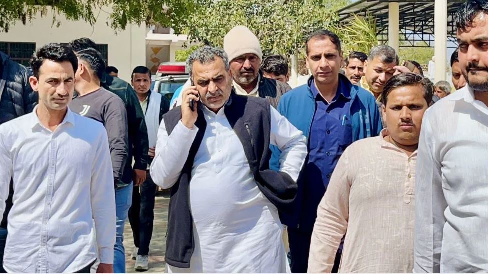 पुलिस पैसा खाकर कब्जा कराती है…मैं यूपी सरकार नहीं: संजीव बालियान