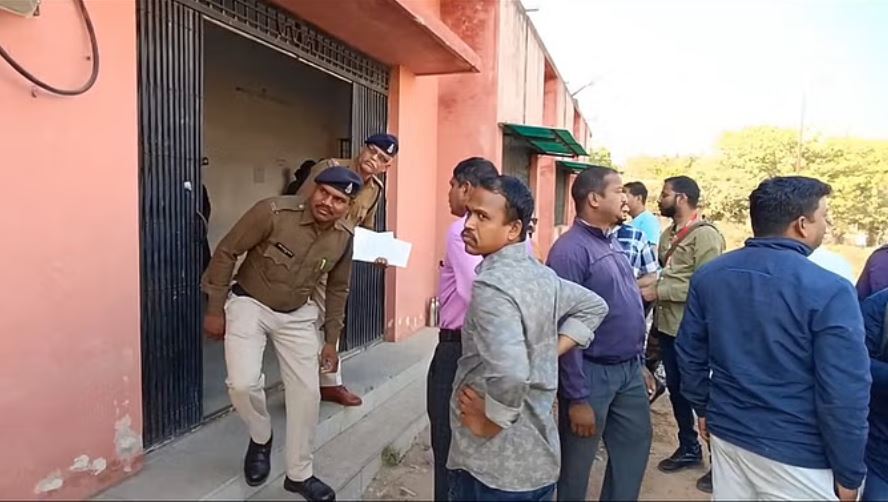 पुलिस आरक्षक ने गोली मारकर की आत्महत्या, निर्वाचन शाखा में तैनात थे सालिक राम पात्रे