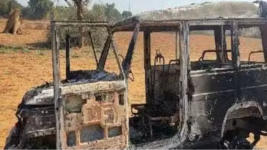 झुंझुनूं: कार में जिंदा जला युवक, सीट पर मिली हड्डियां
