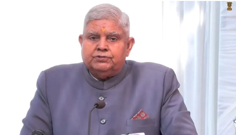 लोकतांत्रिक राजनीति संवाद से पनपती है, इसके बिना अभिव्यक्ति अधूरी: धनखड़