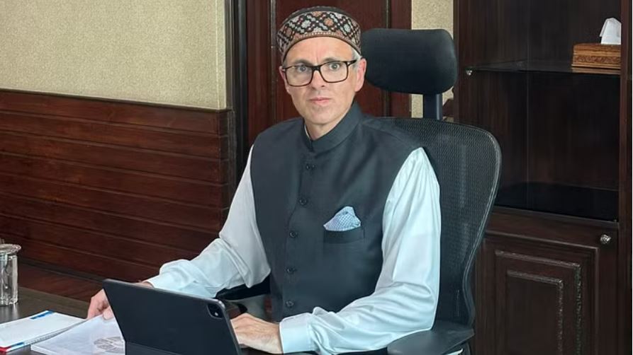 उमर की केंद्रीय वित्त मंत्री से दूसरी मुलाकात; जम्मू कश्मीर की वित्तीय समस्याओं पर की चर्चा