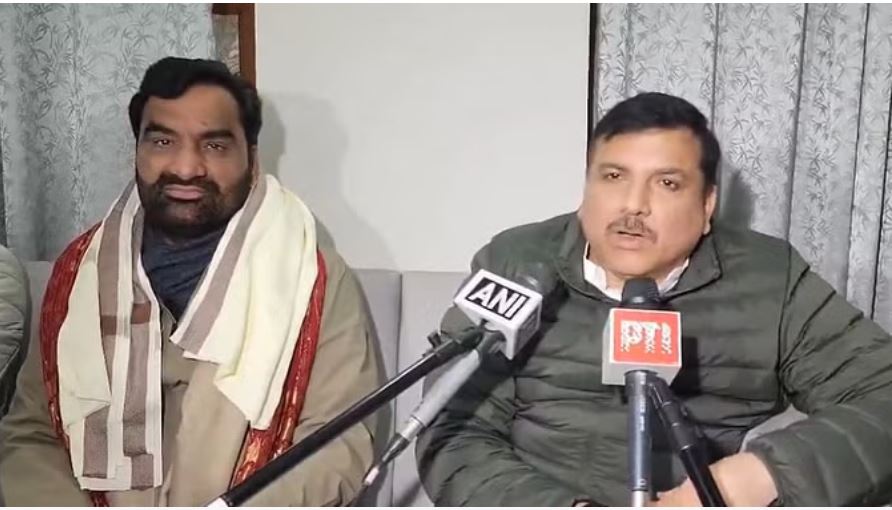 केजरीवाल को मिला 'हनुमान' का साथ, अब चुनावी रण में बढ़ेगी आप की ताकत