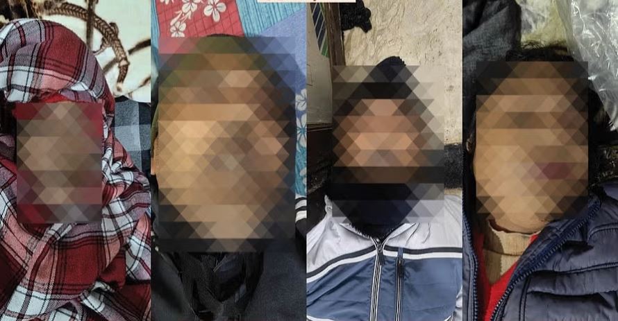 एक ही परिवार के चार लोगों की मौत: आश्रम के एक ही कमरे में मृत मिले