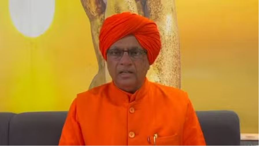 जनता को भ्रमित करने के प्रयास छोड़े कांग्रेस और कम्युनिस्ट नेता: सुमेधानंद सरस्वती