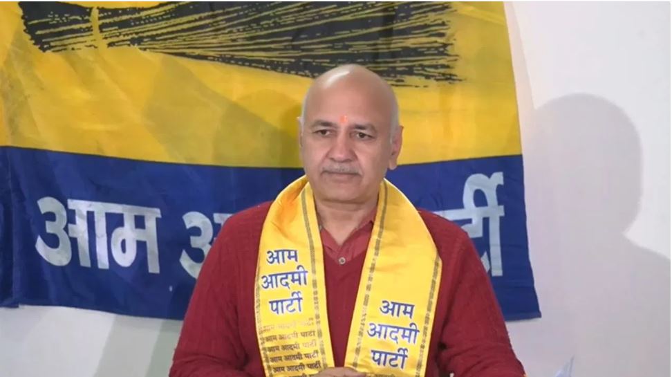 उनकी बारात का दूल्हा...बीजेपी के संकल्प पत्र पर सिसोदिया का सवाल