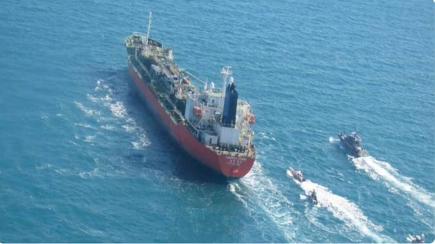 जहाजों को जबरन अपने जलक्षेत्र में ले जाने की कोशिश कर रहे ईरानी: ब्रिटेन