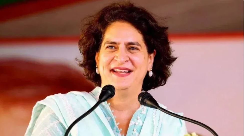 'केजरीवाल ने 450 करोड़ प्रचार में किए खर्च, मोदी ने हजारों करोड़ में चमकाया अपना चेहरा': प्रियंका