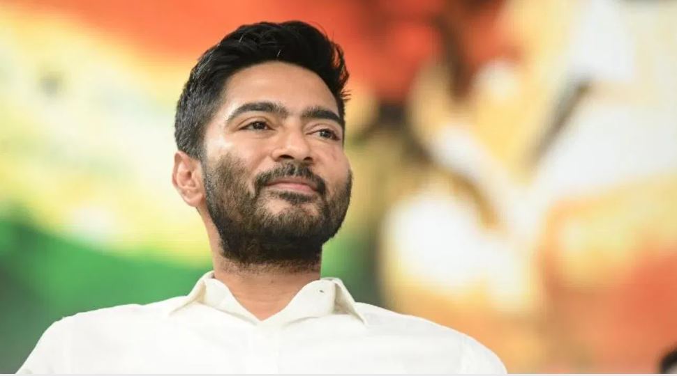 चुनावी स्टंट… आम बजट पर अभिषेक बनर्जी का हमला