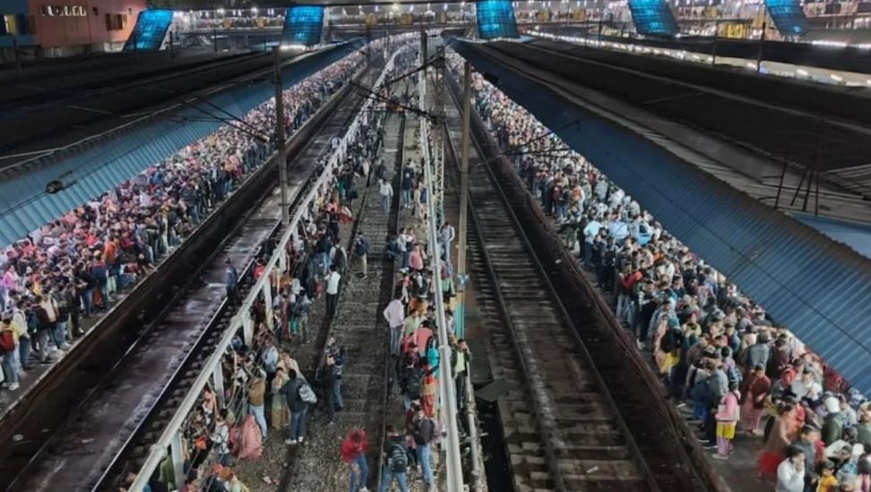 प्लेटफॉर्म बदलने से मची भगदड़…नई दिल्ली रेलवे स्टेशन हादसे पर रिपोर्ट में खुलासा