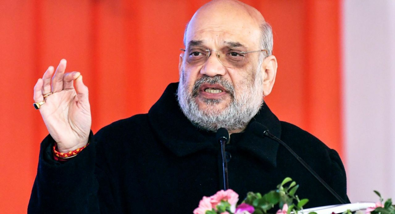 घपला, घोटाला-घुसपैठियों को पनाह, दिल्ली में चल रही '3जी सरकार': शाह