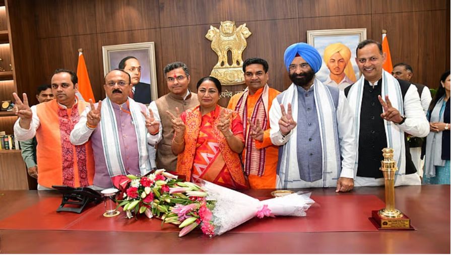 दिल्ली कैबिनेट की पहली बैठक, आयुष्मान को मंजूरी; सीएजी रिपोर्ट होगी पेश