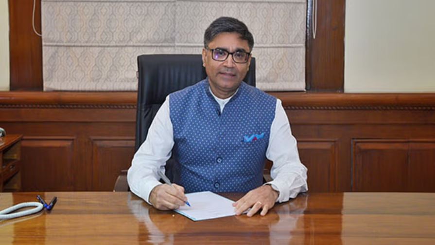 अप्रवासियों से दुर्व्यवहार पर विदेश मंत्रालय का जवाब, अमेरिकी अधिकारियों से की जाएगी बात