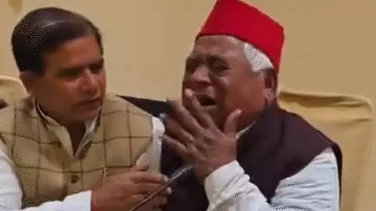 फूटफूटकर रोए सांसद अवधेश, कहा- दलित युवती को नहीं मिला इंसाफ तो इस्तीफा दे दूंगा