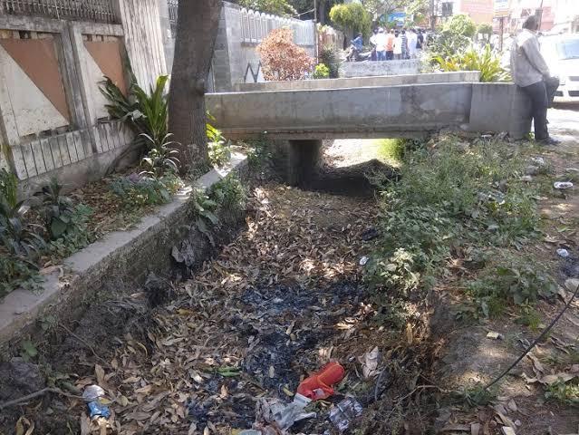 अब प्रत्येक मंगलवार को मुख्य बाजार के नालों की होगी सफाई