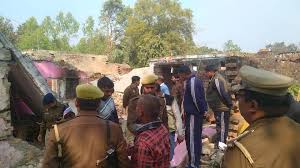 यूपी: फिल्मी स्टाइल में उड़ी मकान की दीवारें और खिड़कियां, नौ लोग घायल