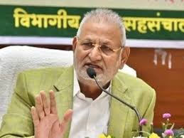 गरीब कोटे का फ्लैट मंत्री जी के पास, अब दो साल की सजा