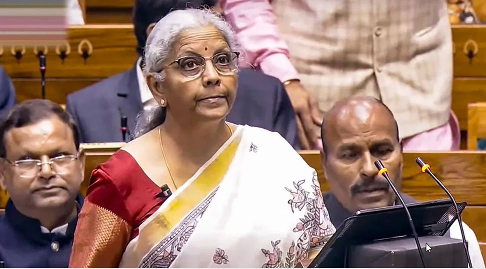 कल लोकसभा में पेश होगा नया इनकम टैक्स बिल, अब क्या-क्या बदल जाएगा