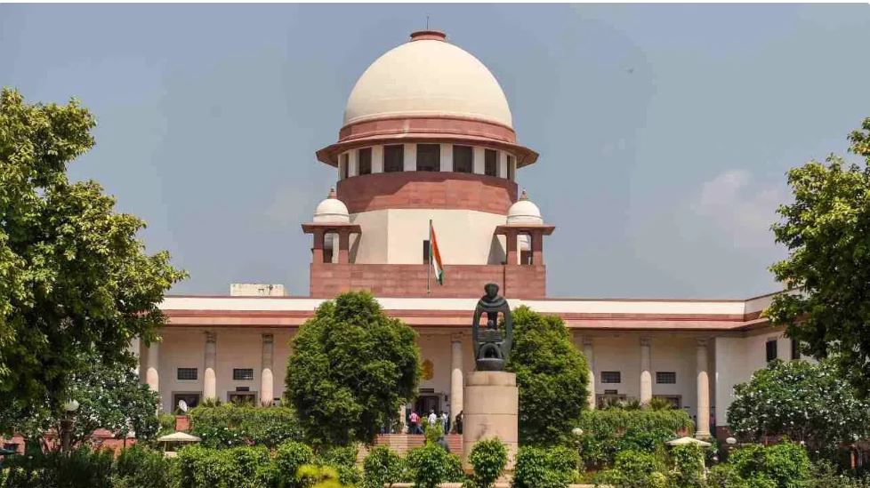 चांदनी चौक पर जारी अवैध निर्माण पर एससी सख्त, एमसीडी से कहा- सीबीआई से जांच कराई जाए