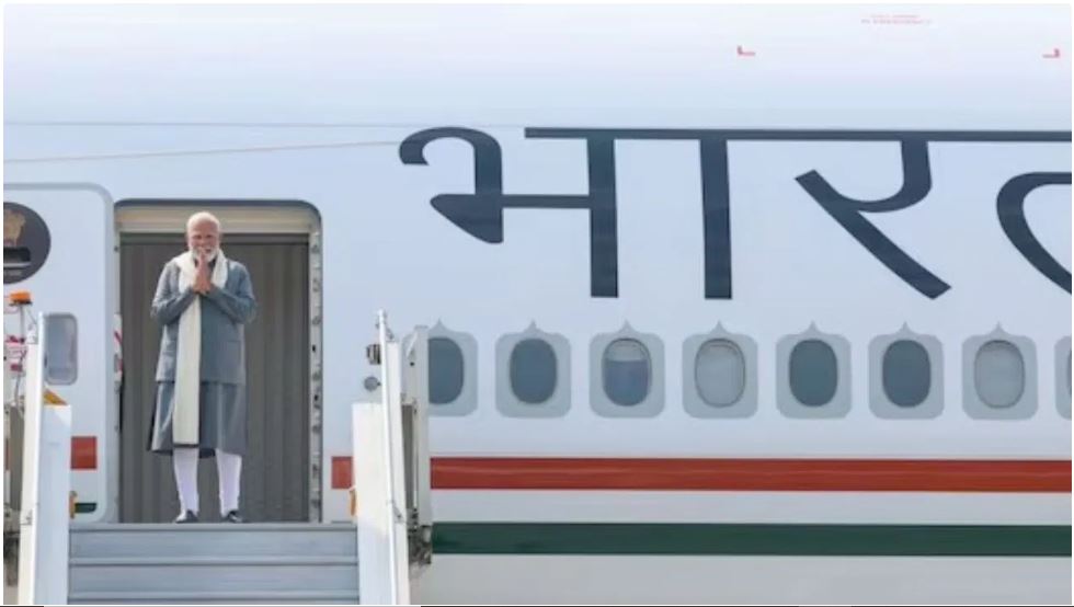 प्रधानमंत्री मोदी पेरिस पहुंचे, एआई शिखर सम्मेलन की करेंगे अध्यक्षता