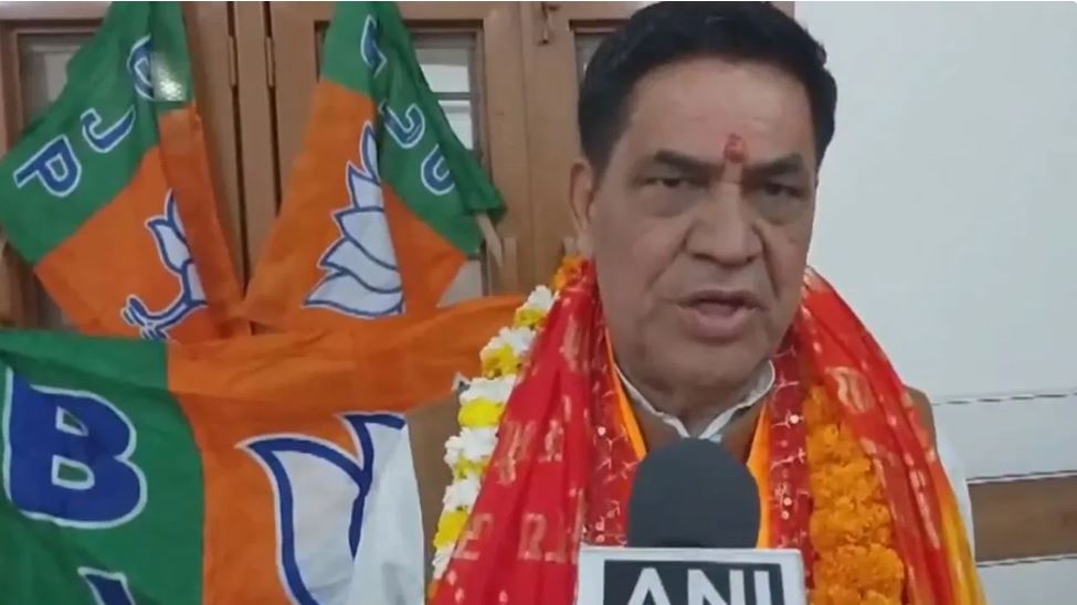 दिल्ली में दंगा कराने की साजिश! बीजेपी विधायक ने मुस्लिम पुलिसकर्मी पर लगाया ये आरोप