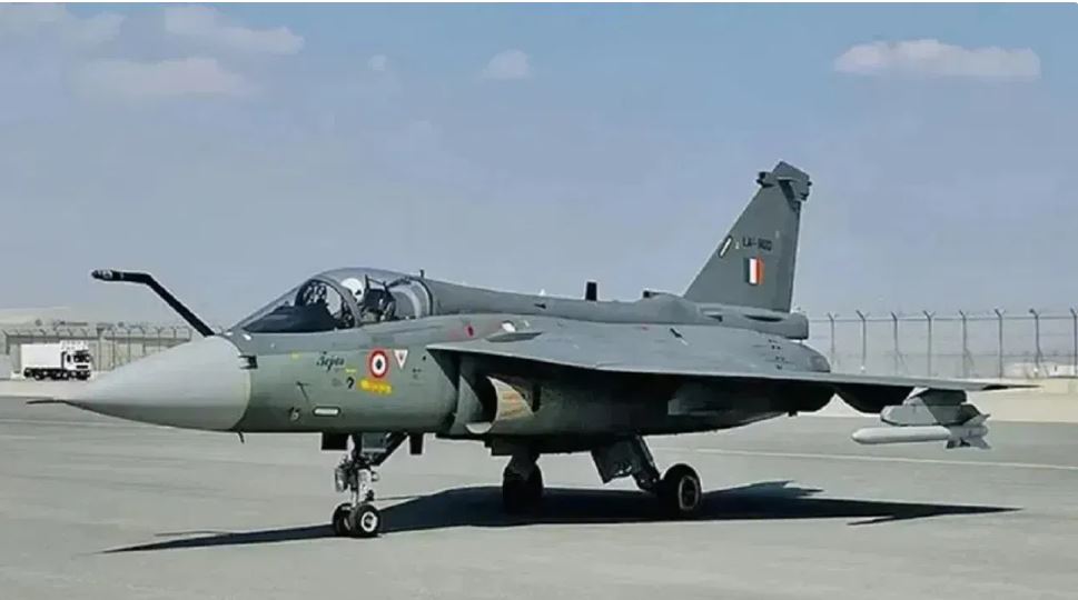 तेजस: एयरफोर्स चीफ के बयान के बाद एक्टिव हुई कंपनी, बोली- जल्द शुरू होगी आपूर्ति