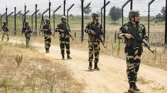 पठानकोट बॉर्डर पर बीएसएफ ने मार गिराया घुसपैठिया
