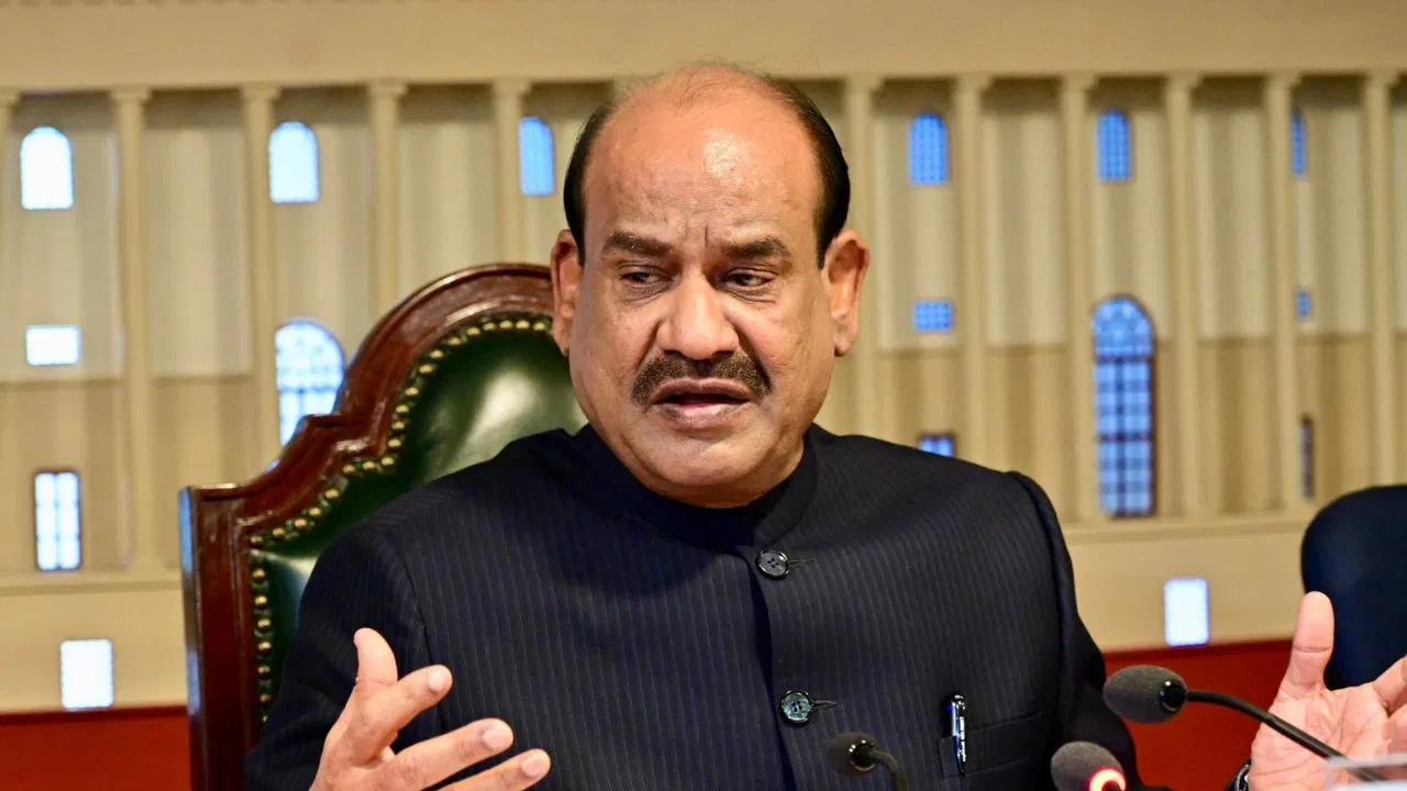 ओम बिरला ने सांसदों के अवकाश की मंजूरी के लिए गठित की समिति